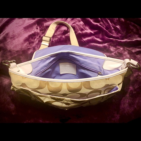 Coach Kyra Daisy Messenger Bag - Picture 2 of 3